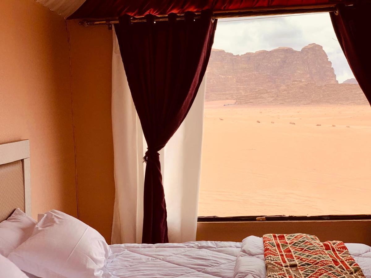 Rum Crown Wadi Rum Exteriör bild