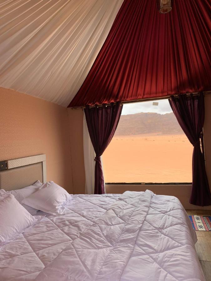 Rum Crown Wadi Rum Exteriör bild
