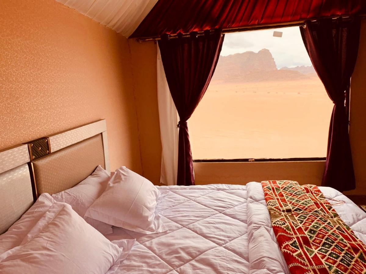 Rum Crown Wadi Rum Exteriör bild