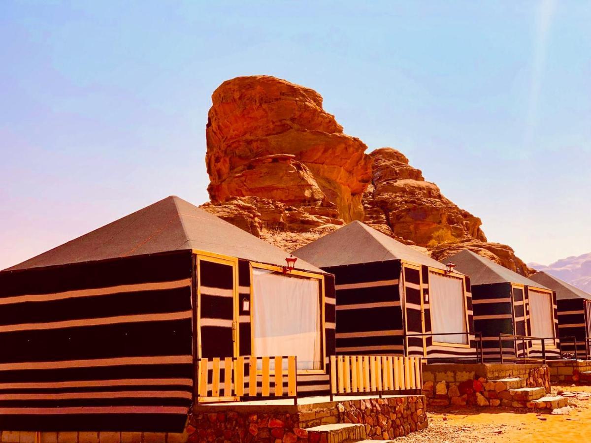 Rum Crown Wadi Rum Exteriör bild