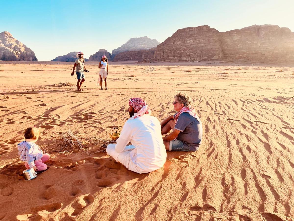 Rum Crown Wadi Rum Exteriör bild