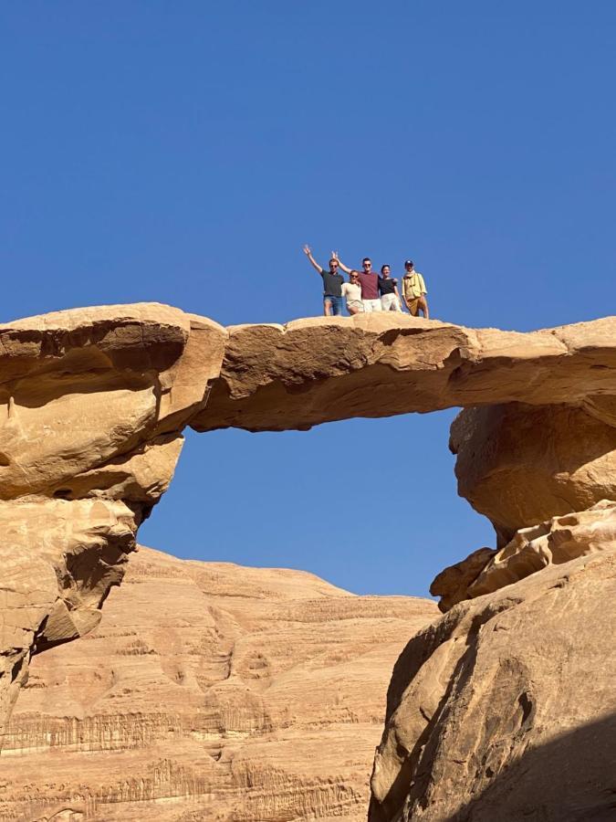 Rum Crown Wadi Rum Exteriör bild