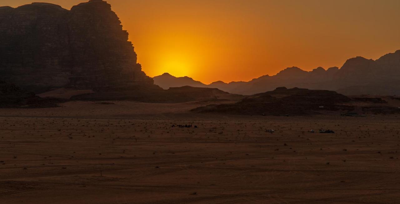 Rum Crown Wadi Rum Exteriör bild