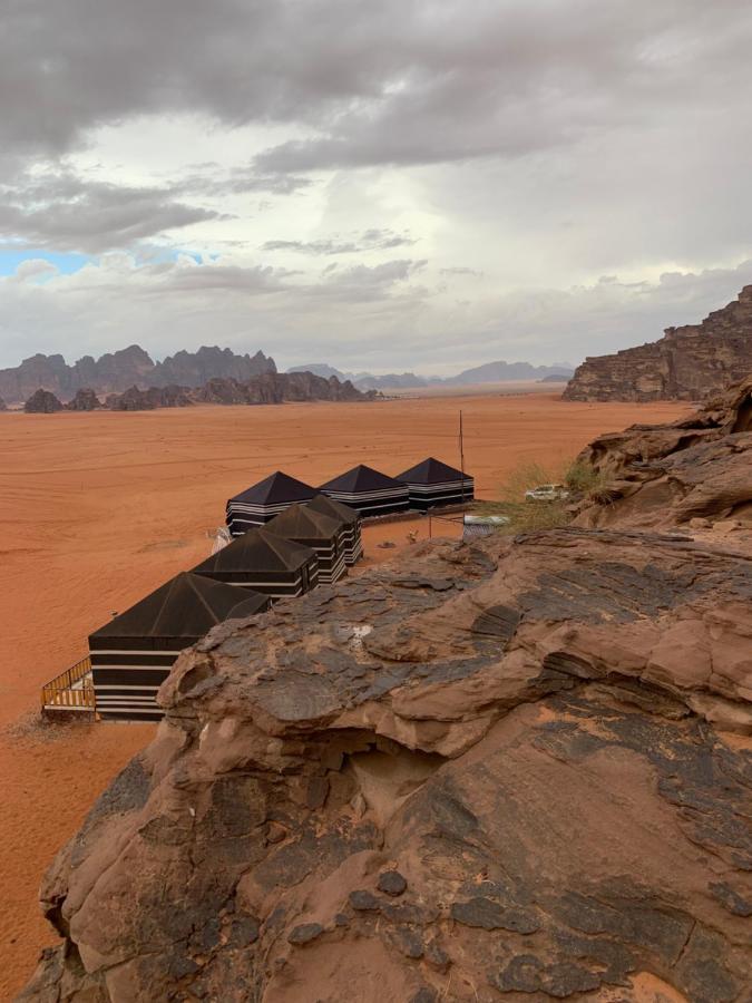 Rum Crown Wadi Rum Exteriör bild
