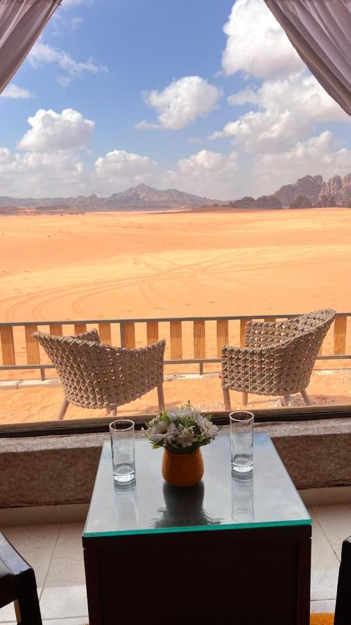 Rum Crown Wadi Rum Exteriör bild