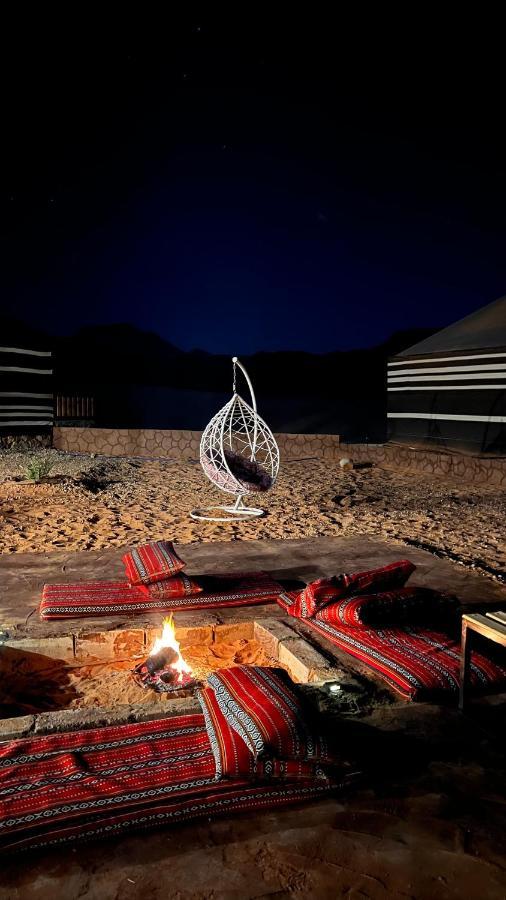 Rum Crown Wadi Rum Exteriör bild