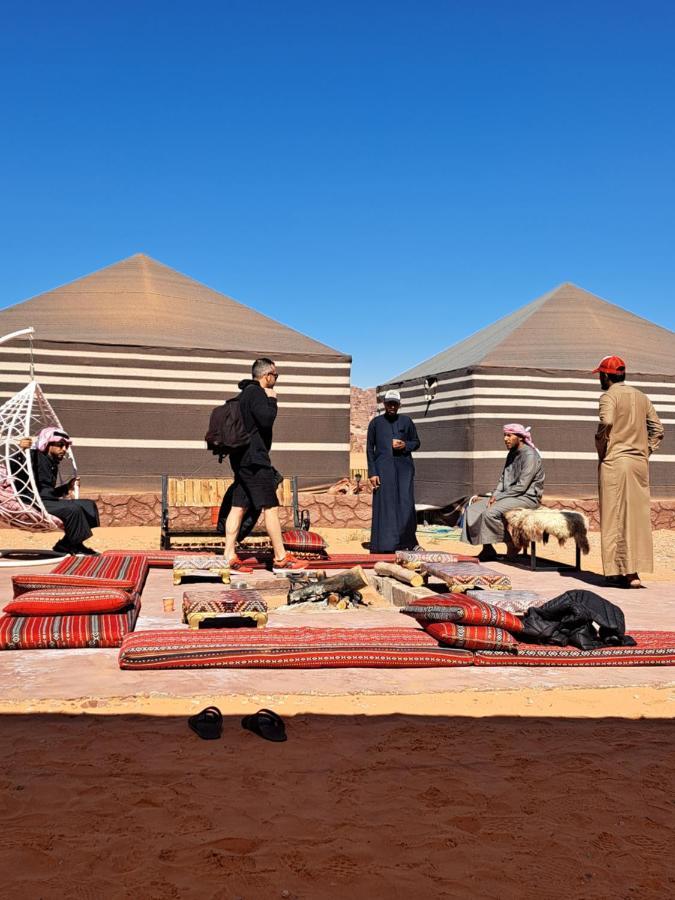 Rum Crown Wadi Rum Exteriör bild