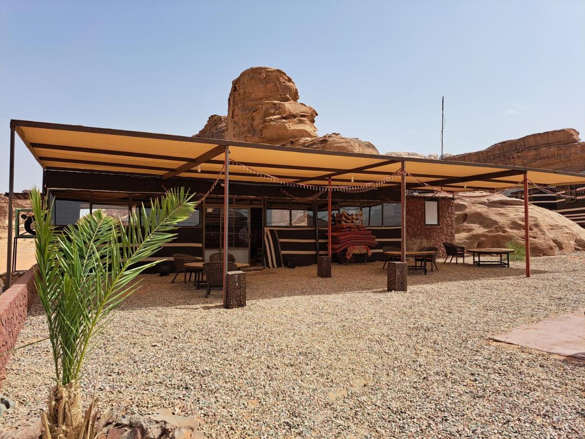 Rum Crown Wadi Rum Exteriör bild